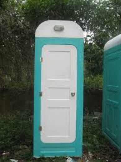 Nhà vệ sinh di động cũ cho thuê giá bao nhiêu